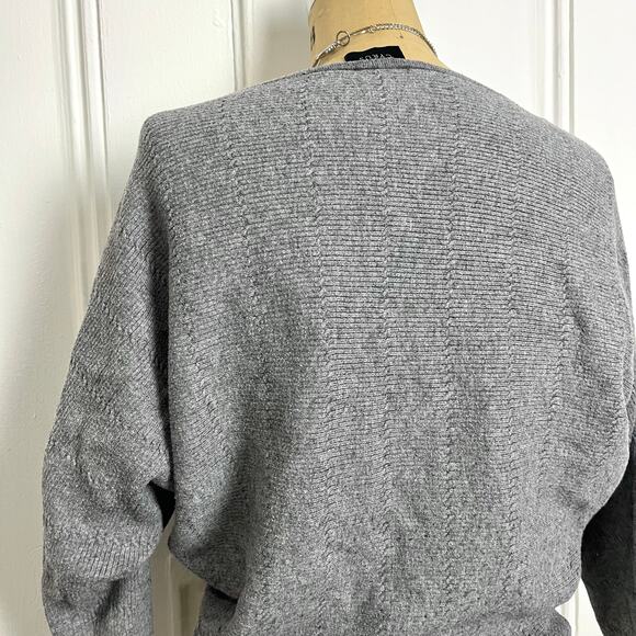 Cyrus Grey batwing sweater with high neckline minimalistic preppychic - Picture 6 of 8